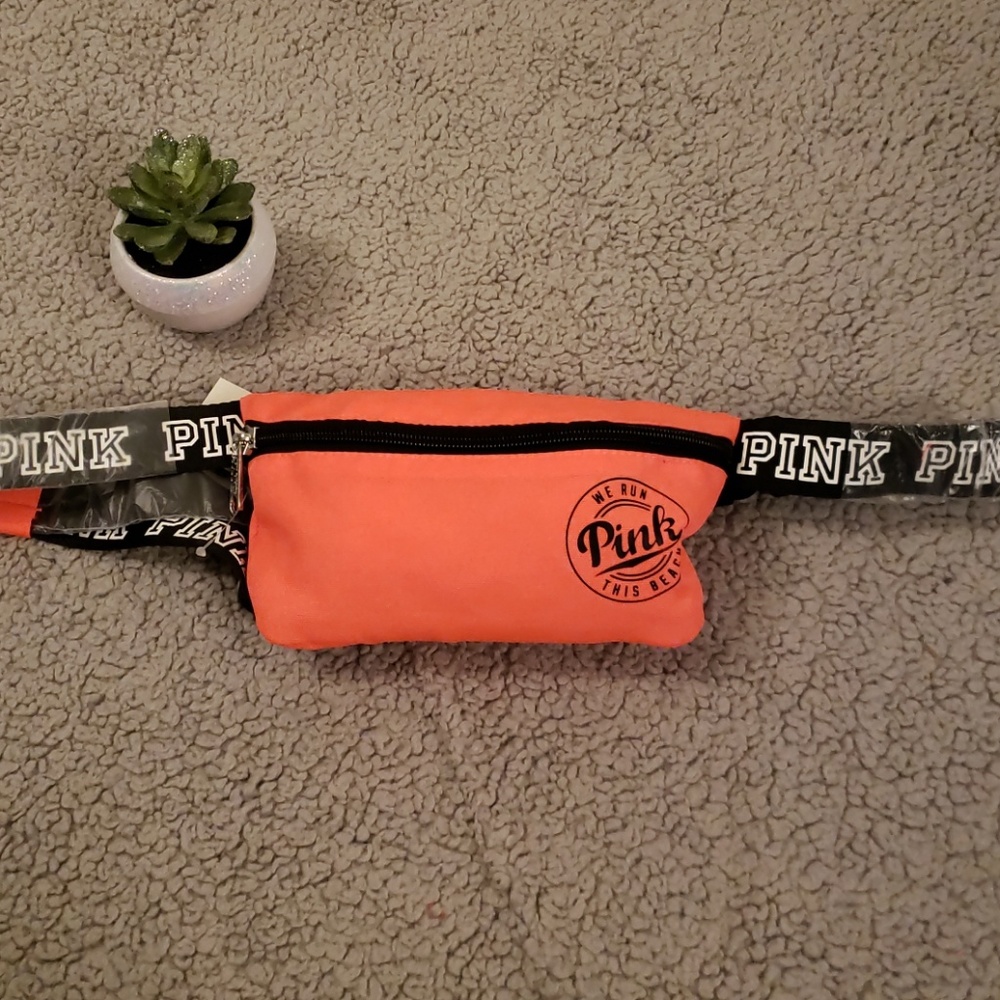 NWT! 🤩🤩 Orange Fanny Pack from PINK